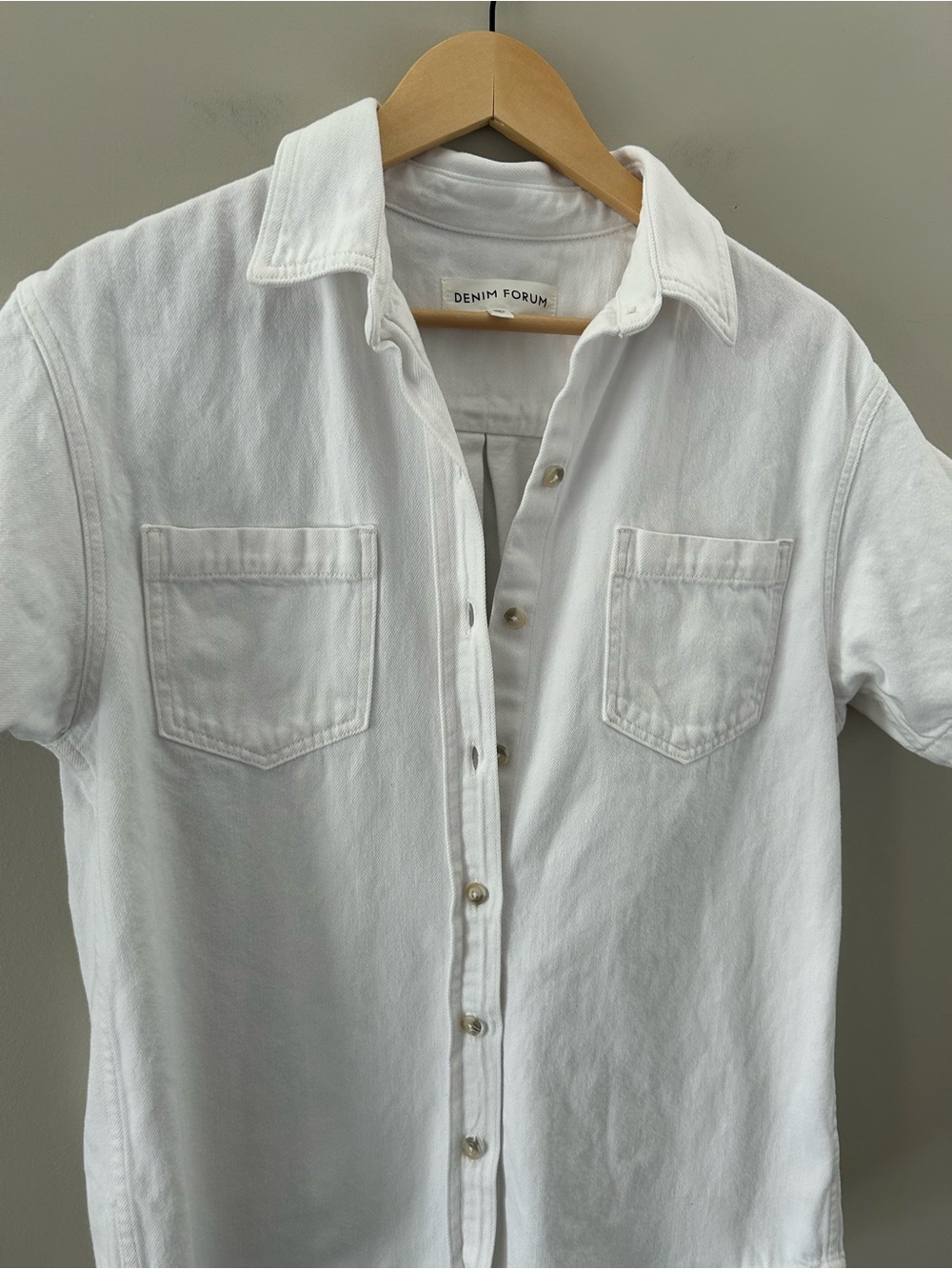 Denim Forum 90’s Denim Crisp White Button Down Short Sleeve Relaxed Shirt - Picture 4 of 5